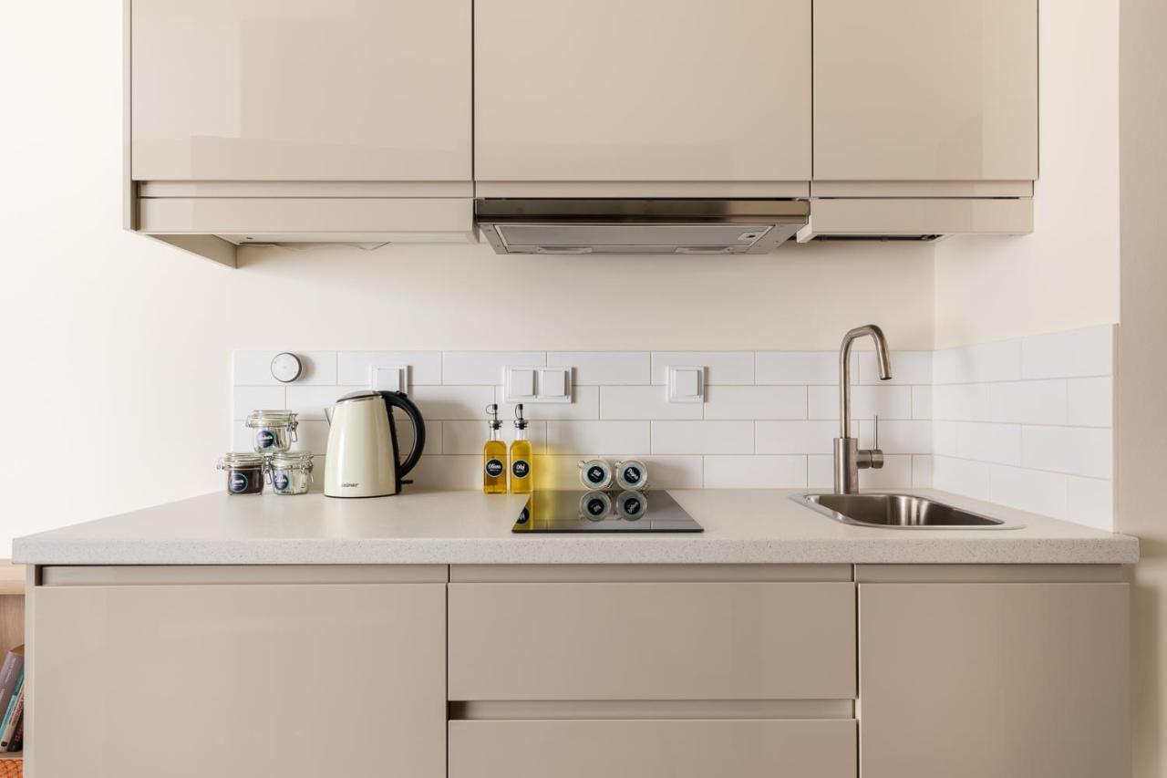 Pawia 51 - Comfort Studio By Noclegi Renters Warszawa Eksteriør billede